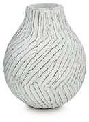Shelvie Vase