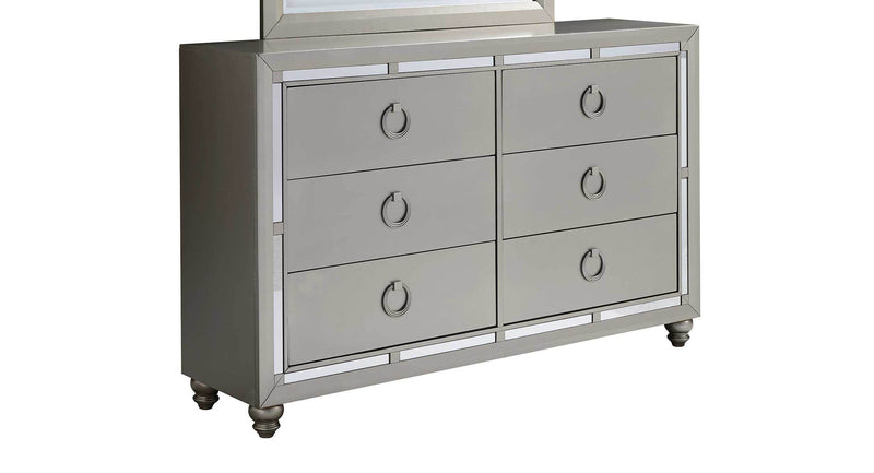 Global Furniture Riley Dresser in Silver Champagne RILEY-D image