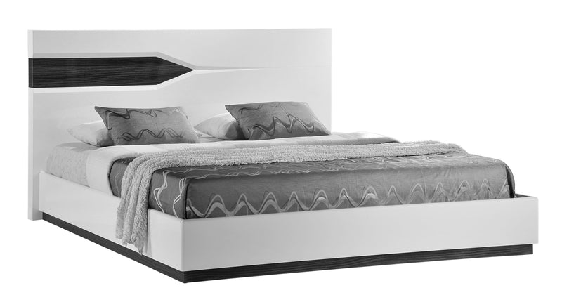 Global Furniture Hudson King Platform  Bed in Zebra Grey/White image